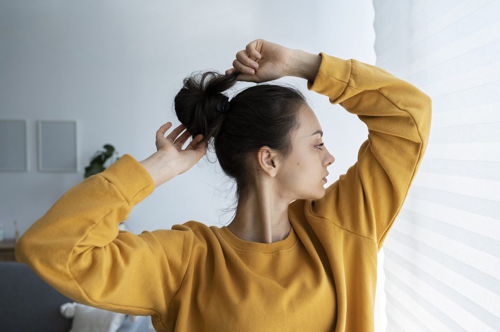 Por qué se engrasa el cabello y cómo equilibrar el cuero cabelludo