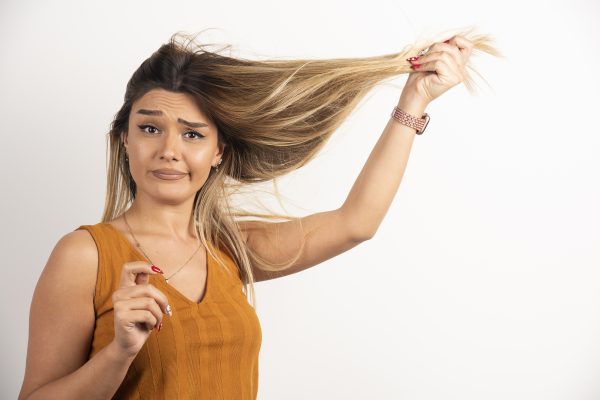 Caída del cabello o rotura capilar: cómo diferenciarlas